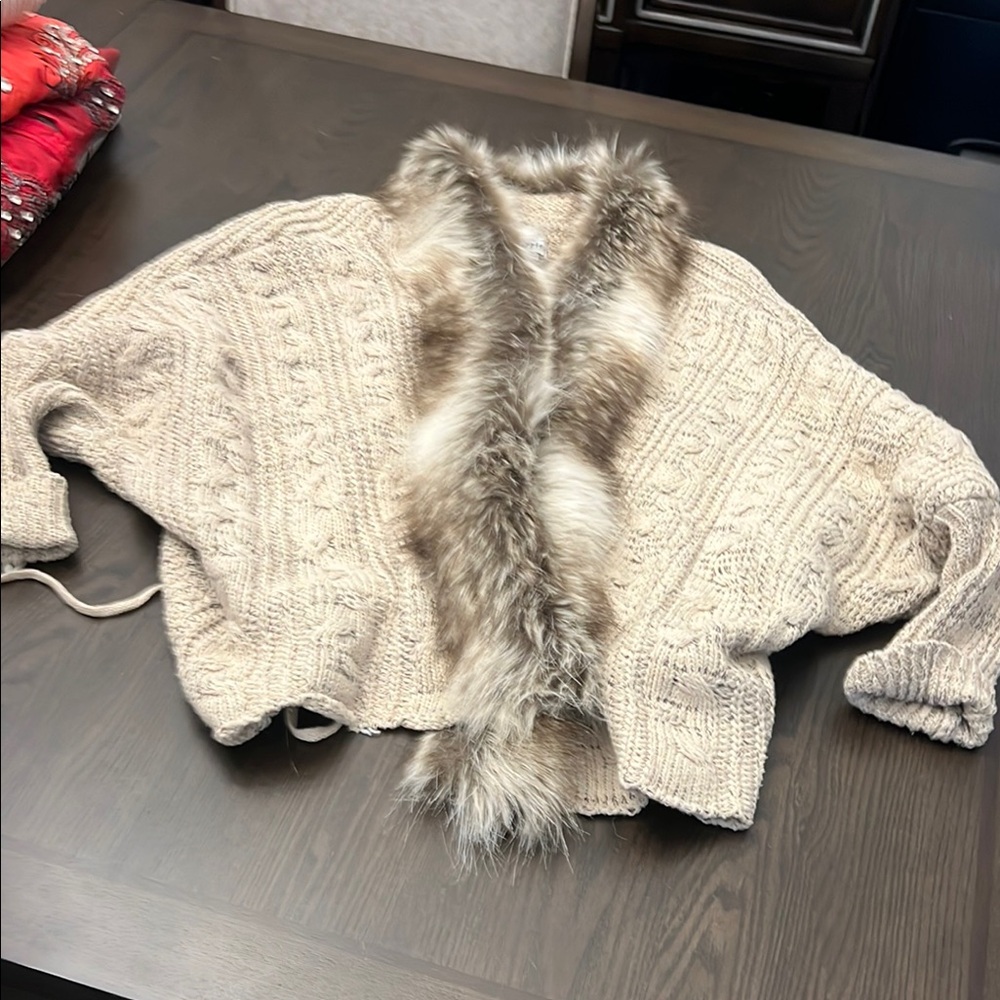 Cream and Brown Cable-Knit Cardigan with Fur Trim